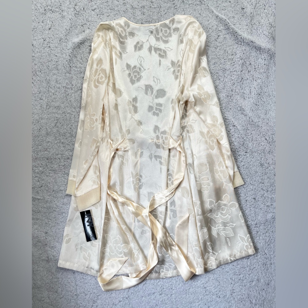 NEW Women's Jones of New York Intimates Ivory Floral Night Robe Size L/XL - Picture 8 of 9